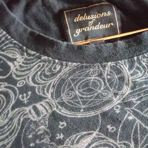 Hot topic alchemy swirls t shirt